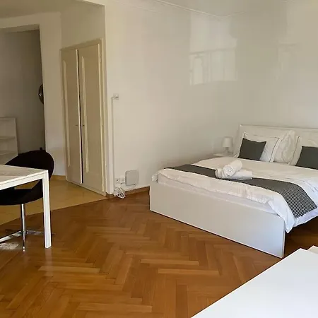 Ensoleille A Centre لوزان