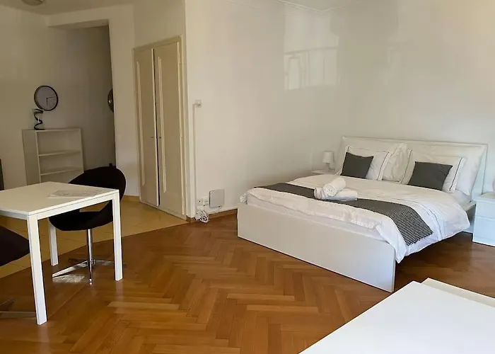 Ensoleille A Centre Lausanne